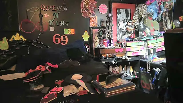 Snapshot of Splash_Queen420 chatting on March 2, 2026, 3:51 am Splash Queen420 online show from March 2, 2026, 3:51 am