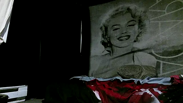 Snapshot of Splash_Queen420 chatting on December 1, 2025, 4:35 am Splash Queen420 online show from December 1, 2025, 4:35 am