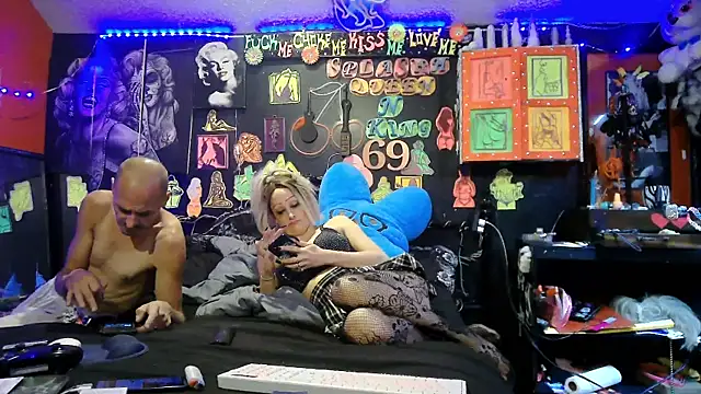 Snapshot of Splash_Queen420 chatting on June 25, 2026, 5:12 am Splash Queen420 online show from June 25, 2026, 5:12 am