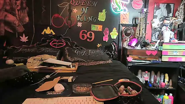 Snapshot of Splash_Queen420 chatting on March 1, 2026, 3:17 am Splash Queen420 online show from March 1, 2026, 3:17 am