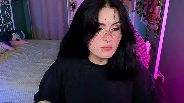 Snapshot of Dark_Shine chatting on October 11, 2025, 6:47 am Dark Shine online show from October 11, 2025, 6:47 am