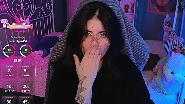 Snapshot of Dark_Shine chatting on November 22, 2025, 5:39 am Dark Shine online show from November 22, 2025, 5:39 am