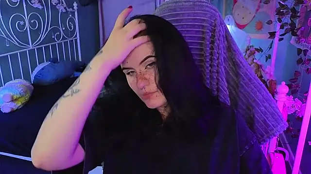 Snapshot of Dark_Shine chatting on October 28, 2025, 5:29 am Dark Shine online show from October 28, 2025, 5:29 am