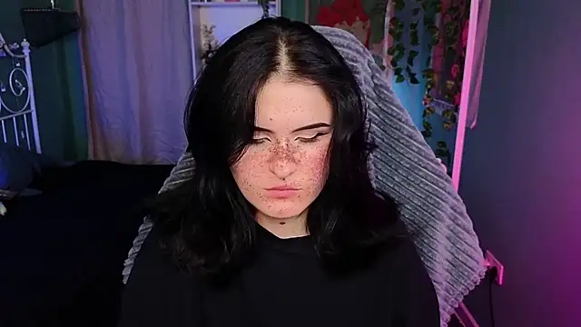 Snapshot of Dark_Shine chatting on October 18, 2025, 5:31 am Dark Shine online show from October 18, 2025, 5:31 am