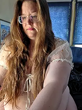 Snapshot of Love86Emily chatting on March 25, 2026, 5:23 pm Love86Emily online show from March 25, 2026, 5:23 pm