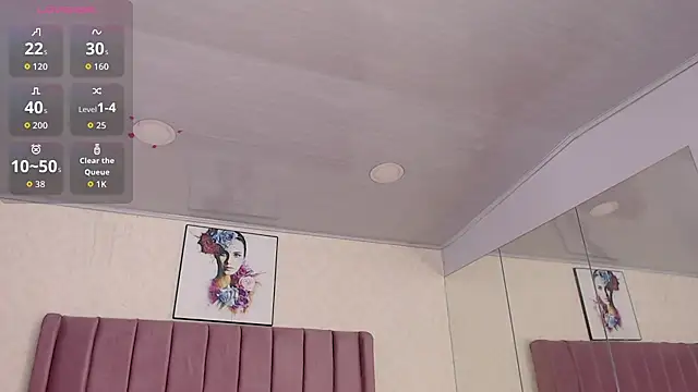 Snapshot of AriannaAdames chatting on June 18, 2026, 12:10 pm AriannaAdames online show from June 18, 2026, 12:10 pm