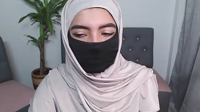 Snapshot of jade_nassar chatting on October 8, 2025, 7:47 pm jade nassar online show from October 8, 2025, 7:47 pm