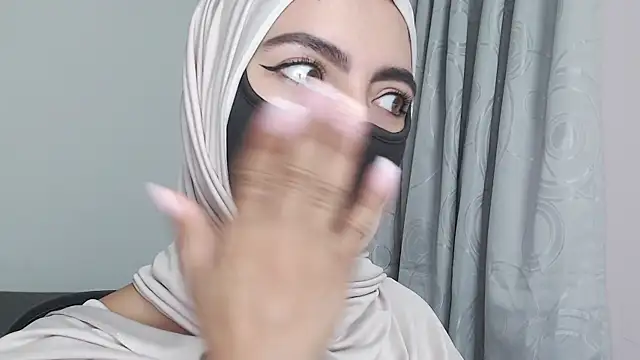 jade nassar online show from December 3, 2025, 11:47 pm