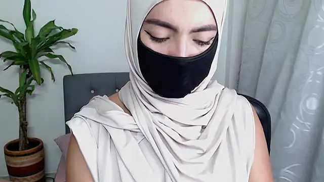 Snapshot of jade_nassar chatting on November 8, 2025, 12:14 am jade nassar online show from November 8, 2025, 12:14 am