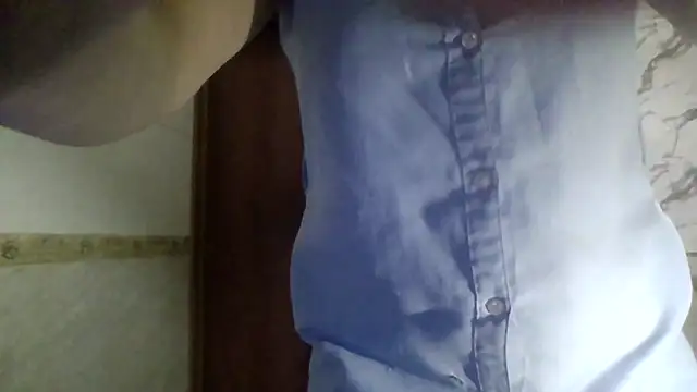 Snapshot of MiyaHottie chatting on May 19, 2026, 7:10 pm MiyaHottie online show from May 19, 2026, 7:10 pm