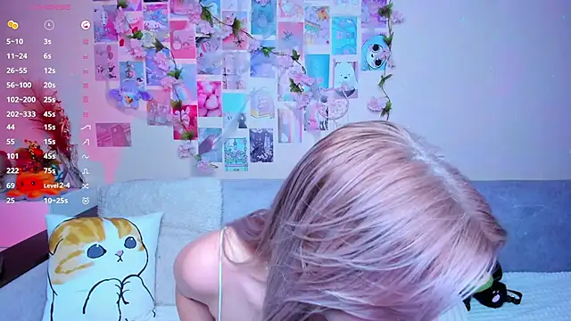 Snapshot of CortneyCane chatting on November 25, 2025, 8:09 pm CortneyCane online show from November 25, 2025, 8:09 pm