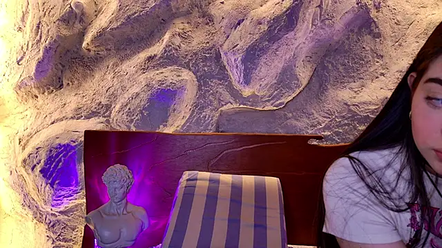 Katarina Rostova online show from December 2, 2025, 4:41 pm