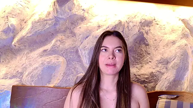 Katarina Rostova online show from December 21, 2025, 1:35 pm