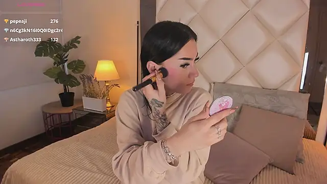 Megan DH online show from September 23, 2025, 12:12 pm