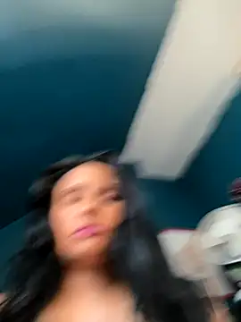 Angelaarayexx online show from November 6, 2025, 11:36 am