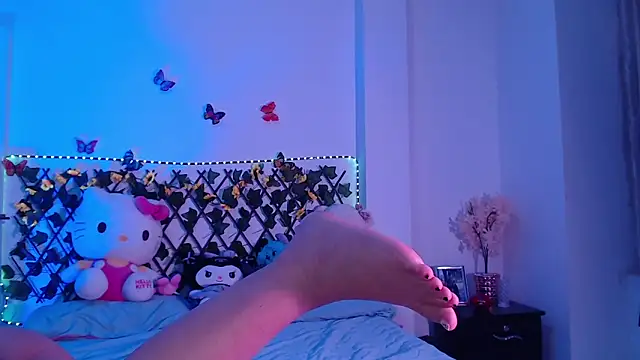 daisy girll online show from October 8, 2025, 9:33 am