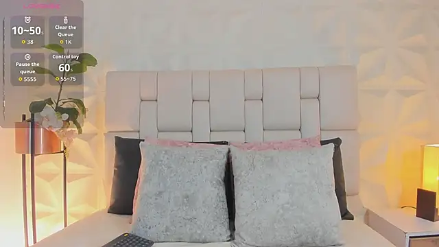 Snapshot of scarlettadams__ chatting on December 1, 2025, 12:17 pm scarlettadams online show from December 1, 2025, 12:17 pm