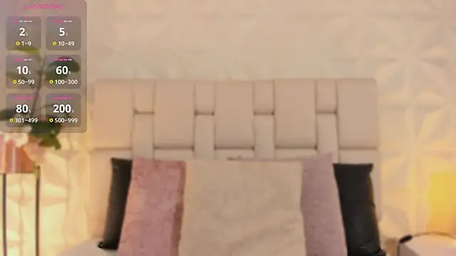 Snapshot of scarlettadams__ chatting on November 6, 2025, 12:31 pm scarlettadams online show from November 6, 2025, 12:31 pm