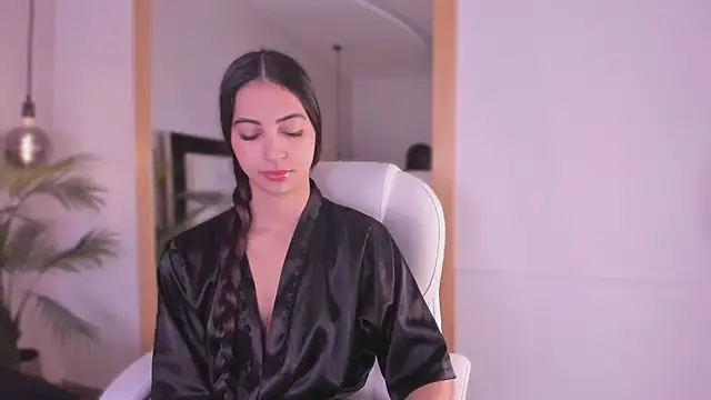 Snapshot of Kendall__blake chatting on November 4, 2025, 12:20 pm Kendall blake online show from November 4, 2025, 12:20 pm