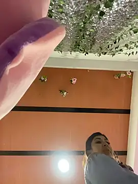 Snapshot of emilysofiia chatting on October 31, 2025, 11:11 pm emilysofiia online show from October 31, 2025, 11:11 pm