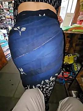 Snapshot of indianhotwife639 chatting on December 3, 2025, 5:08 am indianhotwife639 online show from December 3, 2025, 5:08 am