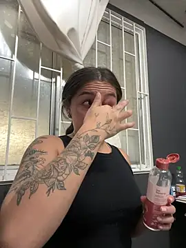 Alyha Cortes online show from February 9, 2026, 1:20 pm