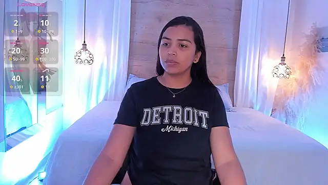 Snapshot of Artemisa08 chatting on March 6, 2026, 2:39 am Artemisa08 online show from March 6, 2026, 2:39 am