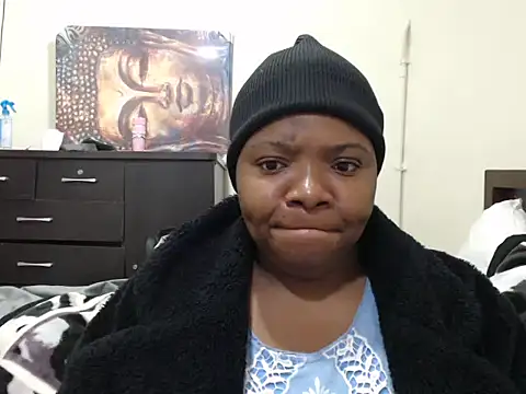 Snapshot of VoluptuousXX5 chatting on November 11, 2025, 7:47 am VoluptuousXX5 online show from November 11, 2025, 7:47 am