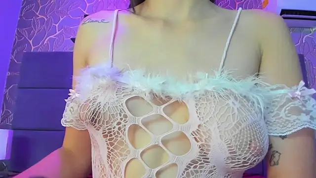 Snapshot of mey_doll chatting on September 16, 2025, 4:41 pm mey doll online show from September 16, 2025, 4:41 pm