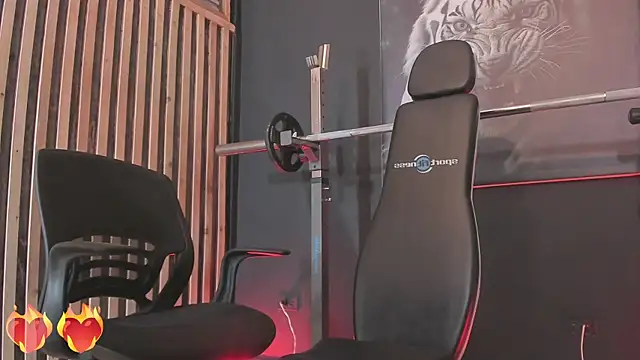 Snapshot of DimitriDeluxe chatting on October 24, 2025, 8:08 pm DimitriDeluxe online show from October 24, 2025, 8:08 pm