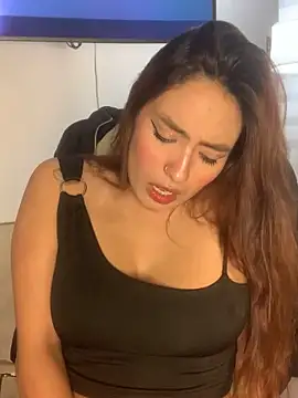 Snapshot of Adarha_Ramirez chatting on May 21, 2026, 4:43 am Adarha Ramirez online show from May 21, 2026, 4:43 am