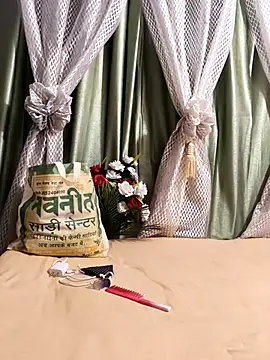 Snapshot of Shalu_G chatting on July 3, 2026, 4:30 am Shalu G online show from July 3, 2026, 4:30 am