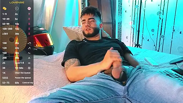 Snapshot of King_Draven3 chatting on November 7, 2025, 7:29 pm King Draven3 online show from November 7, 2025, 7:29 pm