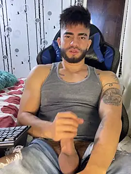 Snapshot of King_Draven3 chatting on November 15, 2025, 12:42 pm King Draven3 online show from November 15, 2025, 12:42 pm