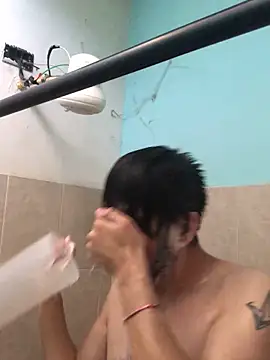 Alexitho25 online show from November 3, 2025, 9:40 pm