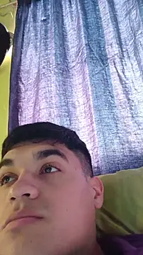 juanfritaa21 online show from May 15, 2026, 8:07 pm