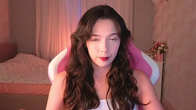 Snapshot of yuna_sunshy chatting on June 2, 2026, 12:21 am yuna sunshy online show from June 2, 2026, 12:21 am