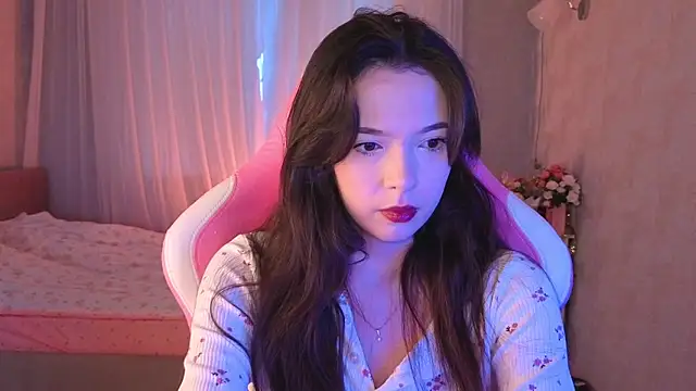 Snapshot of yuna_sunshy chatting on April 21, 2026, 2:47 am yuna sunshy online show from April 21, 2026, 2:47 am