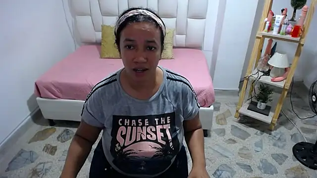 Snapshot of michel_rous_ chatting on May 28, 2026, 7:20 pm michel rous online show from May 28, 2026, 7:20 pm