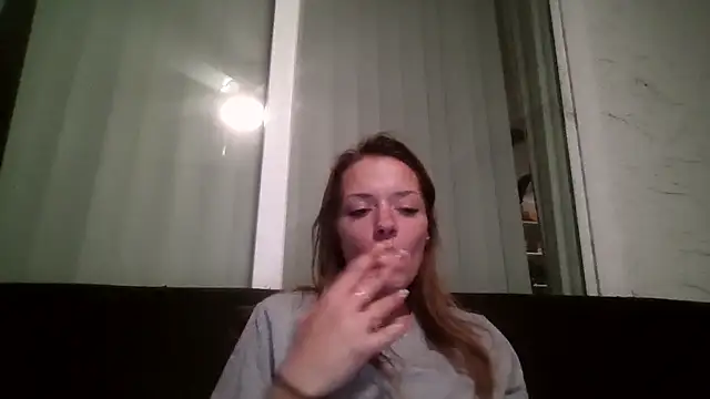 Snapshot of LaylaRainVIP chatting on September 14, 2025, 5:41 am LaylaRainVIP online show from September 14, 2025, 5:41 am