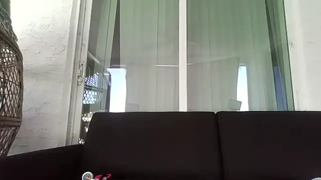 Snapshot of LaylaRainVIP chatting on September 15, 2025, 2:50 pm LaylaRainVIP online show from September 15, 2025, 2:50 pm