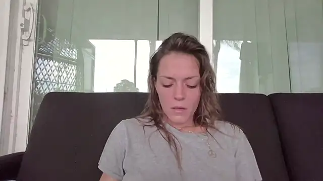 Snapshot of LaylaRainVIP chatting on September 11, 2025, 8:20 pm LaylaRainVIP online show from September 11, 2025, 8:20 pm