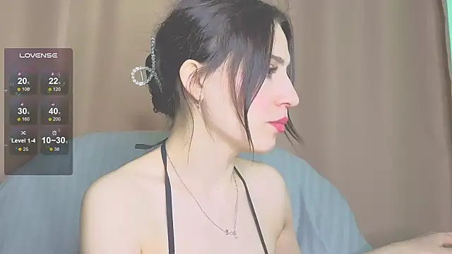 Snapshot of Forever_Smiler chatting on December 1, 2025, 7:20 am Forever Smiler online show from December 1, 2025, 7:20 am