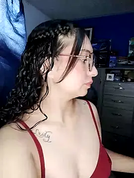 Snapshot of Mia___15 chatting on October 21, 2025, 9:03 pm Mia   15 online show from October 21, 2025, 9:03 pm