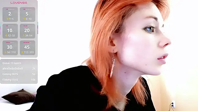 Snapshot of Kiara_Dream chatting on April 21, 2026, 3:02 am Kiara Dream online show from April 21, 2026, 3:02 am