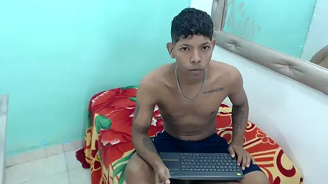 kloe matias online show from October 3, 2025, 1:23 pm