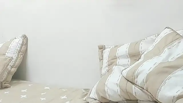 Angel superhuge online show from October 13, 2025, 5:20 am