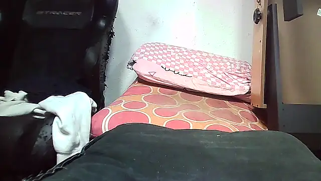 lovehairymature90 online show from March 1, 2026, 2:39 pm