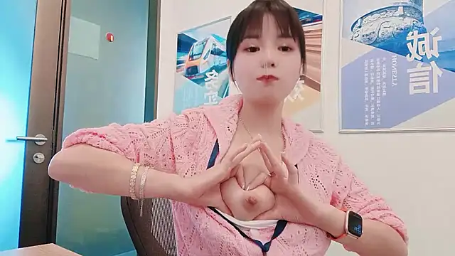 KKMM168 online show from October 15, 2025, 5:28 am