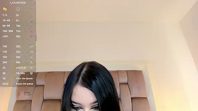 Snapshot of Dannika07 chatting on October 28, 2025, 3:40 am Dannika07 online show from October 28, 2025, 3:40 am